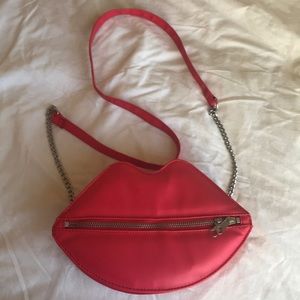 H&M Red Lips Purse Like New